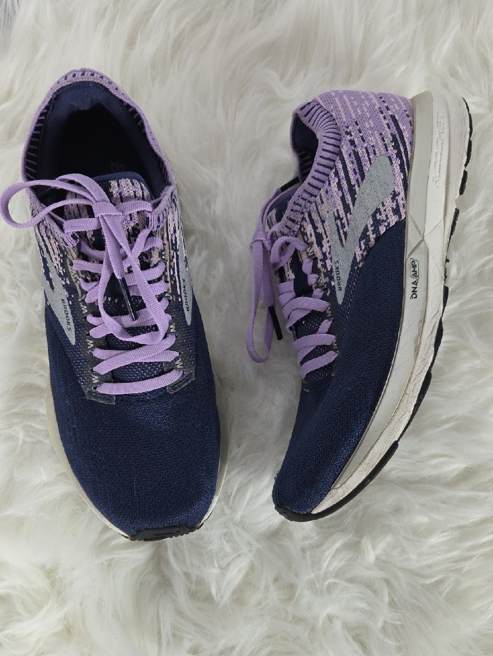 Brooks Ricochet DNA Amp Purple & Navy Blue Running Sneakers